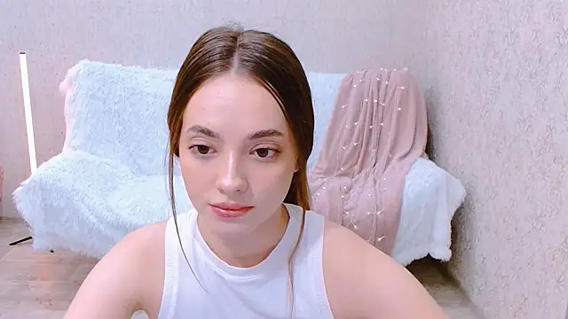 Snapshot of SiennaMia chatting on June 2, 2026, 4:56 am SiennaMia online show from June 2, 2026, 4:56 am