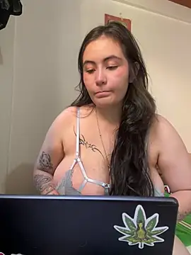 Snapshot of LiaxxKarla chatting on May 31, 2026, 9:15 pm LiaxxKarla online show from May 31, 2026, 9:15 pm
