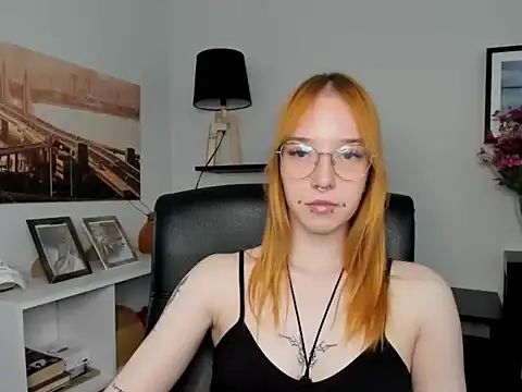 foxSonya online show from June 1, 2026, 5:51 am