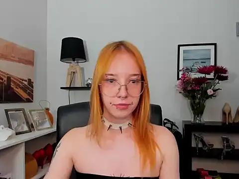 foxSonya online show from July 6, 2026, 5:36 am