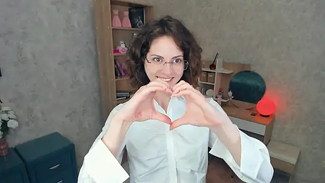 Kimasichka online show from May 31, 2026, 5:57 am