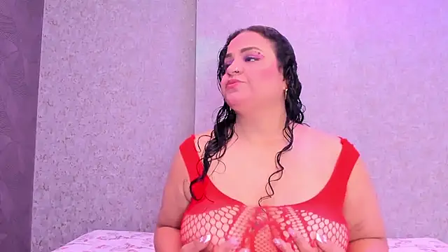 MadisonLintzz online show from May 20, 2026, 12:57 pm