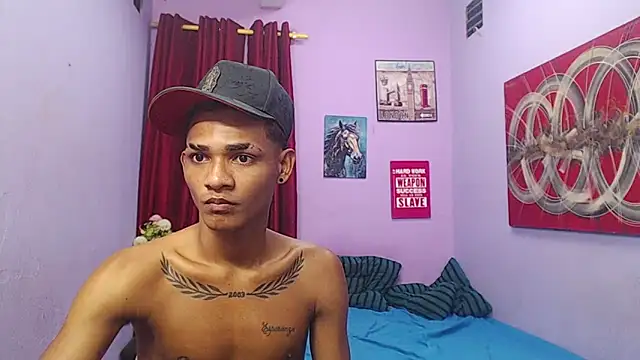 Snapshot of black_twinks chatting on August 4, 2026, 6:45 pm black twinks online show from August 4, 2026, 6:45 pm