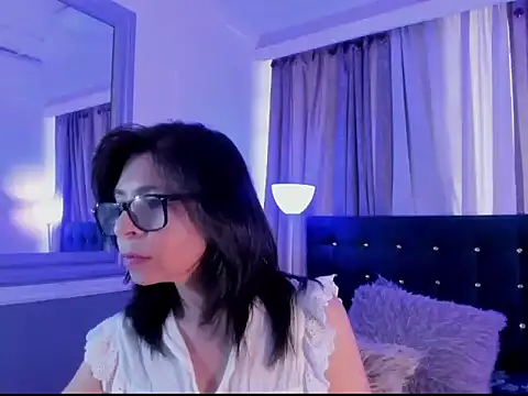 lena gray online show from July 7, 2026, 1:58 pm