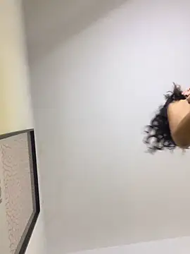 HottCherry online show from June 5, 2026, 9:53 pm