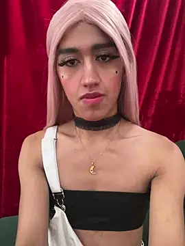 Luna Sissy  online show from June 6, 2026, 2:00 pm