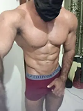 freakinsexy online show from August 7, 2026, 6:25 pm