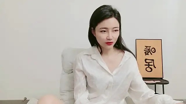 woxiangjinjin030 online show from May 16, 2026, 7:18 am