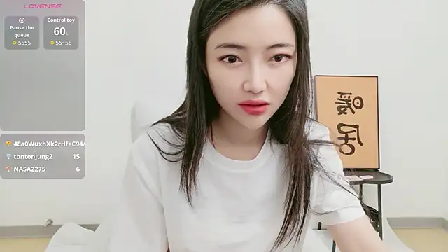 woxiangjinjin030 online show from May 24, 2026, 8:03 am