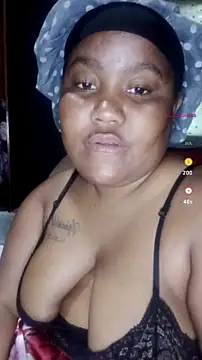 ChubbyMidgetxxx19 online show from June 28, 2026, 2:34 pm