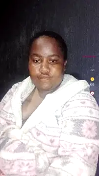 ChubbyMidgetxxx19 online show from July 20, 2026, 6:54 pm