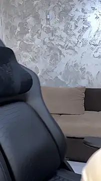 SophiePale online show from November 13, 2025, 7:40 pm