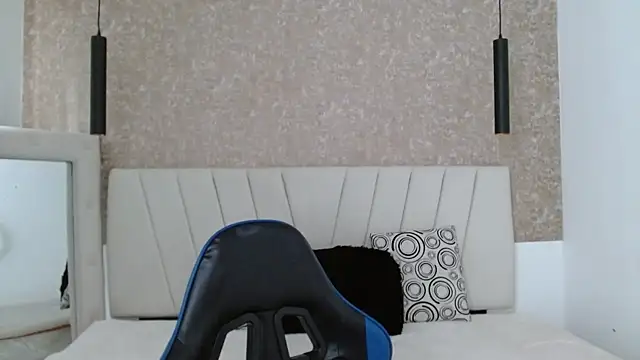 Snapshot of AliceSmity__ chatting on August 9, 2026, 11:49 am AliceSmity online show from August 9, 2026, 11:49 am