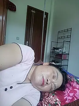 -Lytina- online show from June 2, 2026, 6:13 am