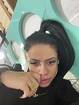 belababyy online show from May 19, 2026, 1:18 pm