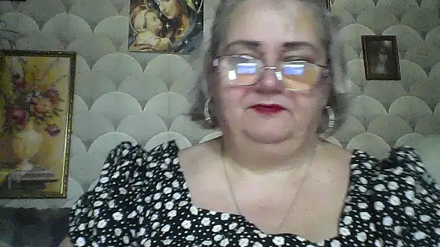 MarinaFarina53 online show from July 10, 2026, 5:29 am