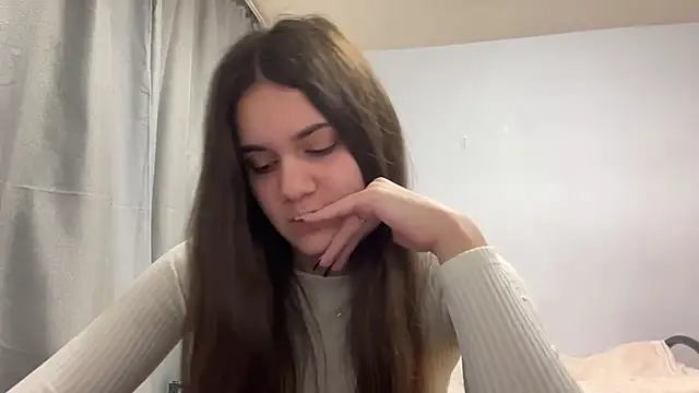 MaryRaven online show from June 1, 2026, 7:13 pm