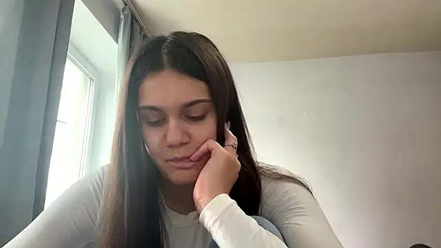 MaryRaven online show from May 15, 2026, 10:57 am