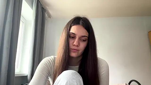 MaryRaven online show from May 18, 2026, 12:32 pm