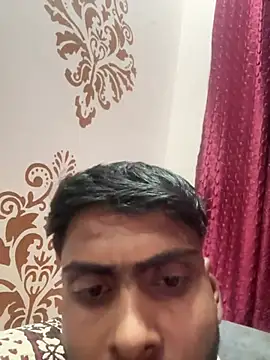 Moodupsex online show from May 7, 2026, 7:39 pm