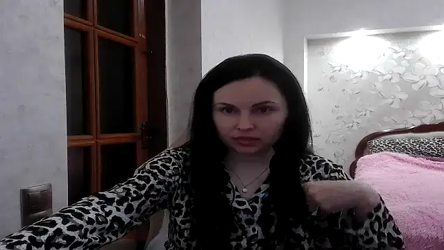 Snapshot of viktoria11x chatting on June 7, 2026, 10:26 pm viktoria11x online show from June 7, 2026, 10:26 pm