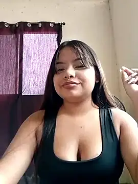 Daniela-Peruana online show from May 25, 2026, 9:35 pm