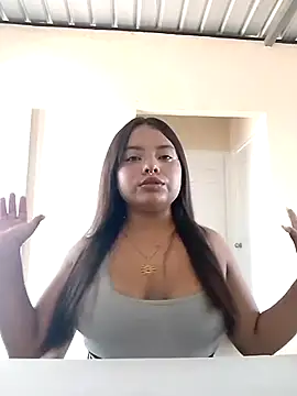 Daniela-Peruana online show from May 24, 2026, 10:09 pm