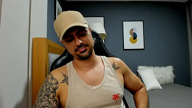 Snapshot of ZEI-001 chatting on July 2, 2026, 1:39 am ZEI-001 online show from July 2, 2026, 1:39 am