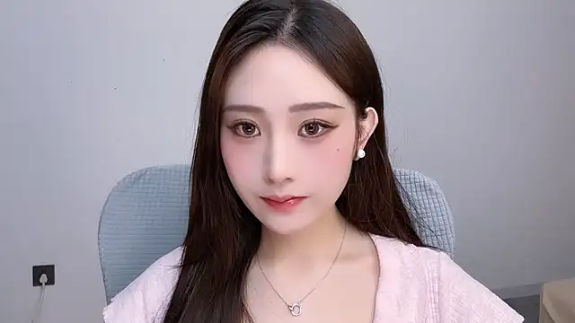  222Mia online show from May 29, 2026, 2:28 am