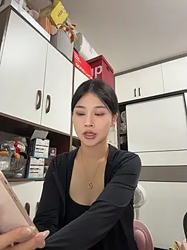 cuteluky18 online show from May 30, 2026, 1:50 pm