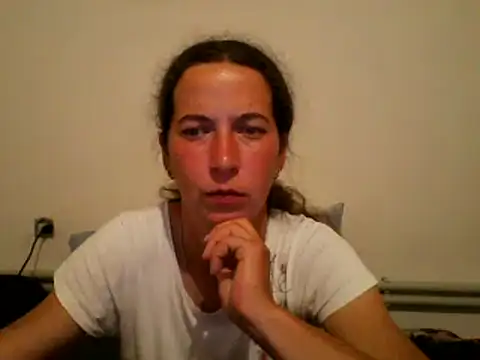 Snapshot of DanicaFey chatting on July 14, 2026, 6:14 pm DanicaFey online show from July 14, 2026, 6:14 pm