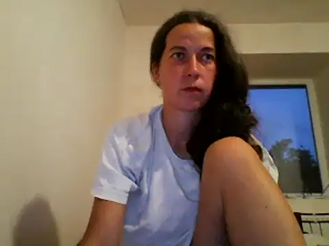 Snapshot of DanicaFey chatting on July 9, 2026, 6:18 pm DanicaFey online show from July 9, 2026, 6:18 pm