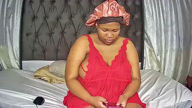 Snapshot of ThickPreshh chatting on May 23, 2026, 8:19 pm ThickPreshh online show from May 23, 2026, 8:19 pm