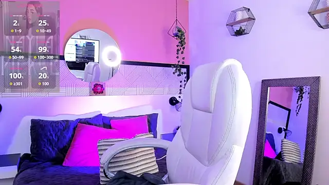 Nayla Pierce online show from May 28, 2026, 12:55 pm