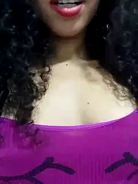venuseyes25 online show from July 16, 2026, 11:35 pm