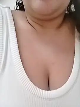 Snapshot of Mara_lopez21 chatting on May 15, 2026, 7:12 pm Mara lopez21 online show from May 15, 2026, 7:12 pm
