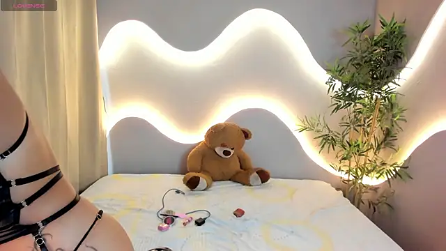 jade star   online show from May 28, 2026, 8:59 pm