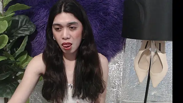RoseAmarie online show from May 20, 2026, 5:54 pm