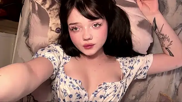 Snapshot of DarkxFoxy chatting on July 3, 2026, 3:18 pm DarkxFoxy online show from July 3, 2026, 3:18 pm