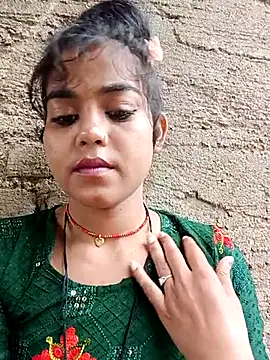 Mahi Love0143 online show from August 4, 2026, 3:44 am