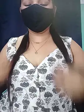 Cute-Sweety online show from May 25, 2026, 4:38 pm