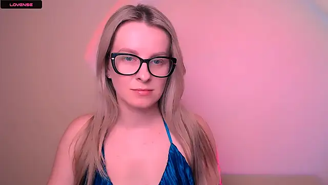 MariaTess  online show from May 28, 2026, 10:32 am