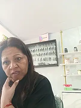 Snapshot of katialatimaecha chatting on June 24, 2026, 2:37 pm katialatimaecha online show from June 24, 2026, 2:37 pm