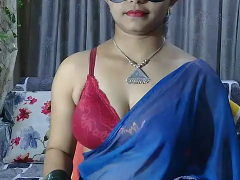 Butterflyy9 online show from June 17, 2026, 4:50 pm