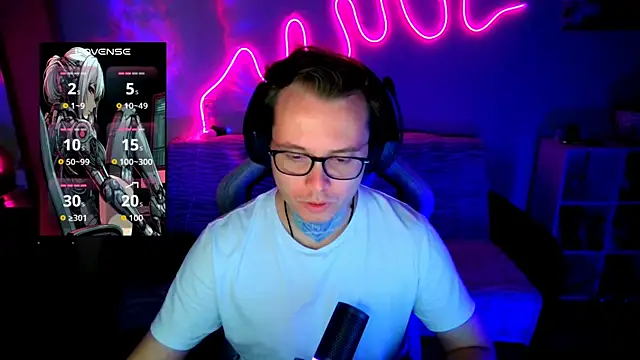 MeLanXolik online show from June 9, 2026, 8:32 pm
