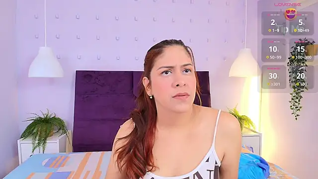 Sirenyrouss online show from June 8, 2026, 2:12 am