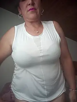 dangerous milf online show from July 10, 2026, 8:09 pm