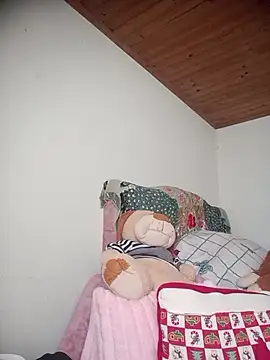 dangerous milf online show from July 16, 2026, 5:10 pm