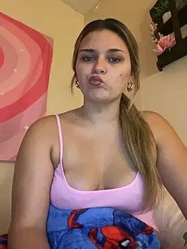Snapshot of breebabexoxo chatting on June 12, 2026, 4:32 am breebabexoxo online show from June 12, 2026, 4:32 am