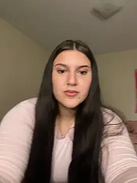 Snapshot of allyroseeee chatting on June 12, 2026, 6:33 am allyroseeee online show from June 12, 2026, 6:33 am